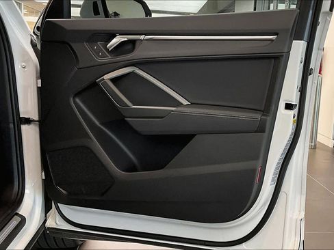 Certified 2024 Audi Q3 2.0T Premium Plus image 25