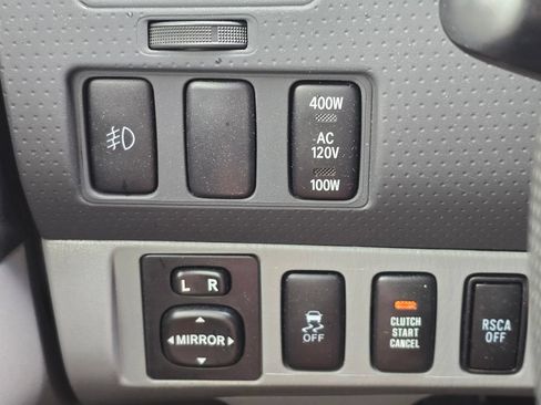 Used 2014 Toyota Tacoma 4x4 Double Cab w/ TRD Sport Package image 21