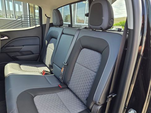 Used 2022 Chevrolet Colorado Z71 image 17