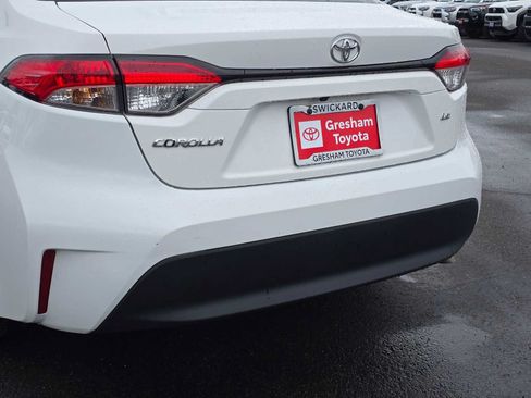 Used 2024 Toyota Corolla LE FWD image 15