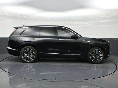 Used 2026 Cadillac Vistiq Premium Luxury AWD/4WD image 6