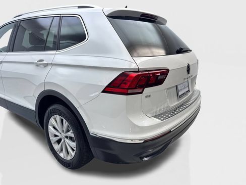 Used 2023 Volkswagen Tiguan SE AWD/4WD image 19