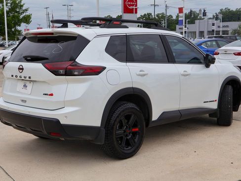 Used 2025 Nissan Rogue SV w/ Rock Creek Premium Package AWD/4WD image 25