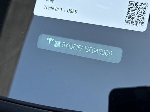 Used 2025 Tesla Model 3 Long Range RWD image 3