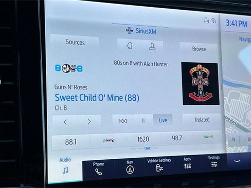 Used 2022 Ford F250 Lariat w/ Black Appearance Package image 20