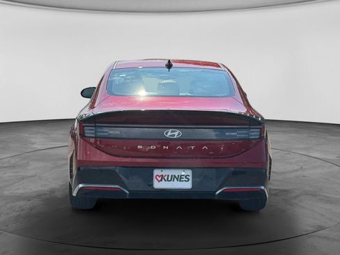 Used 2025 Hyundai Sonata SEL FWD image 7