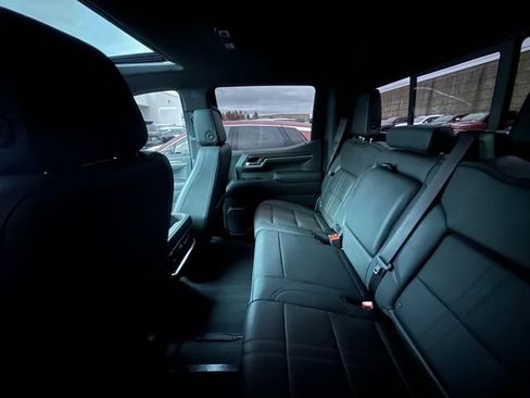 Used 2022 Chevrolet Silverado 1500 High Country image 6