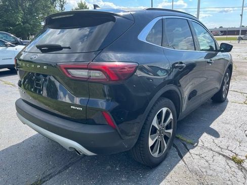 Used 2024 Ford Escape Platinum AWD/4WD image 2