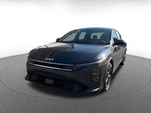 Used 2025 Kia K4 LXS image 7