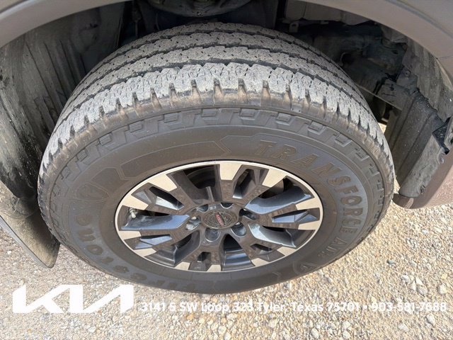 Used 2021 Nissan Titan PRO-4X w/ Off Road Protection Package AWD/4WD image 13