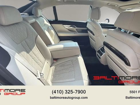 Used 2019 BMW 750i xDrive w/ Executive Package AWD/4WD image 28