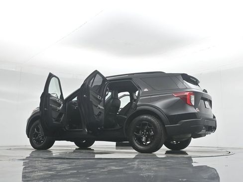 Used 2022 Ford Explorer Timberline image 4