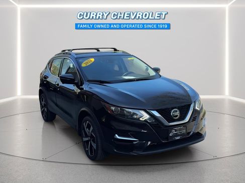 Used 2022 Nissan Rogue Sport SL image 1