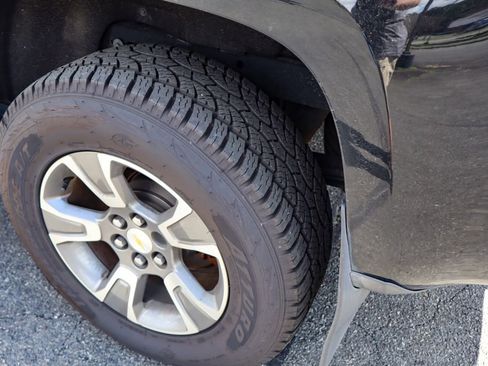 Used 2018 Chevrolet Colorado Z71 image 40