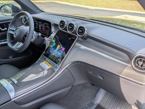 New 2026 Mercedes-Benz GLC 300 4MATIC image 32