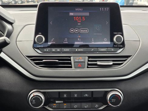 Used 2021 Nissan Altima 2.5 SV image 11