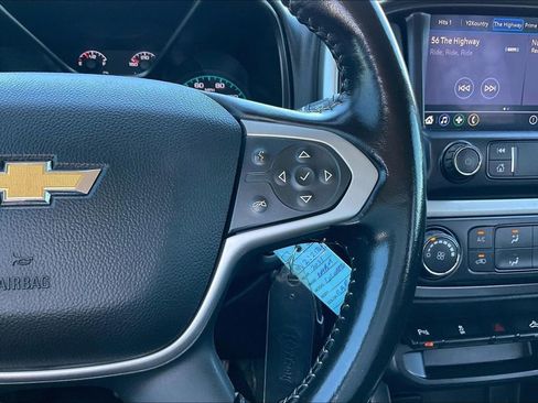 Used 2021 Chevrolet Colorado LT w/ Safety Package RWD image 11