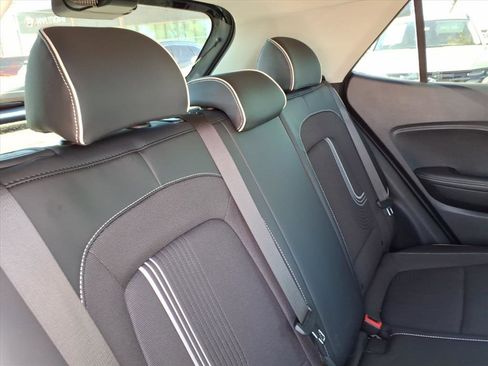 Certified 2025 Hyundai Venue Limited image 14