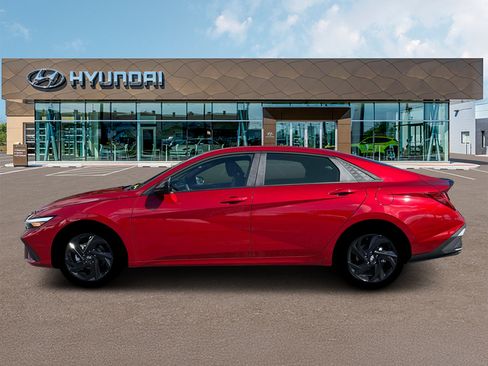 New 2026 Hyundai Elantra SEL FWD image 3