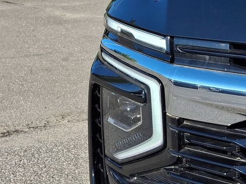 Used 2025 Chevrolet Tahoe LS AWD/4WD image 27