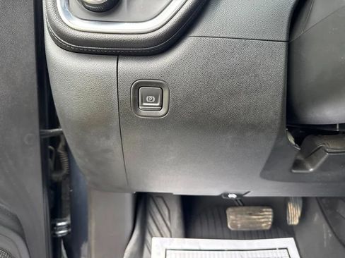 Used 2021 Chevrolet Silverado 1500 RST AWD/4WD image 20
