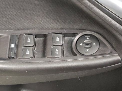 Used 2018 Ford Focus SE FWD image 27