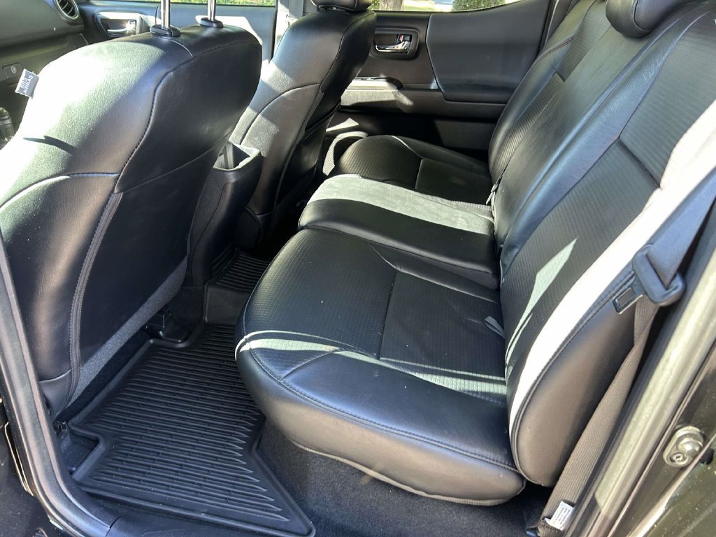 Used 2019 Toyota Tacoma TRD Pro AWD/4WD image 9