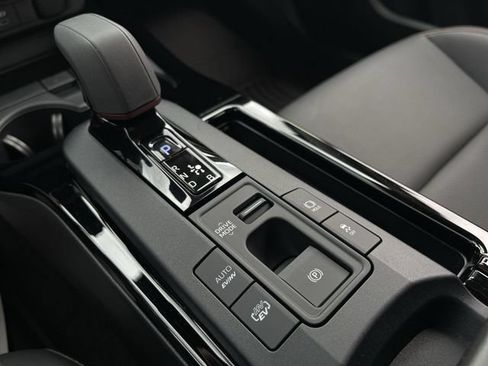 New 2026 Toyota Prius Plug-In Hybrid FWD image 19