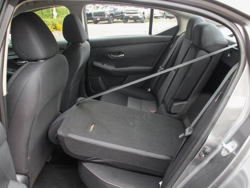 Used 2021 Nissan Sentra SV image 32