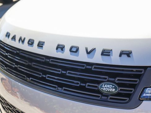 Used 2025 Land Rover Range Rover Sport Dynamic SE AWD/4WD image 8