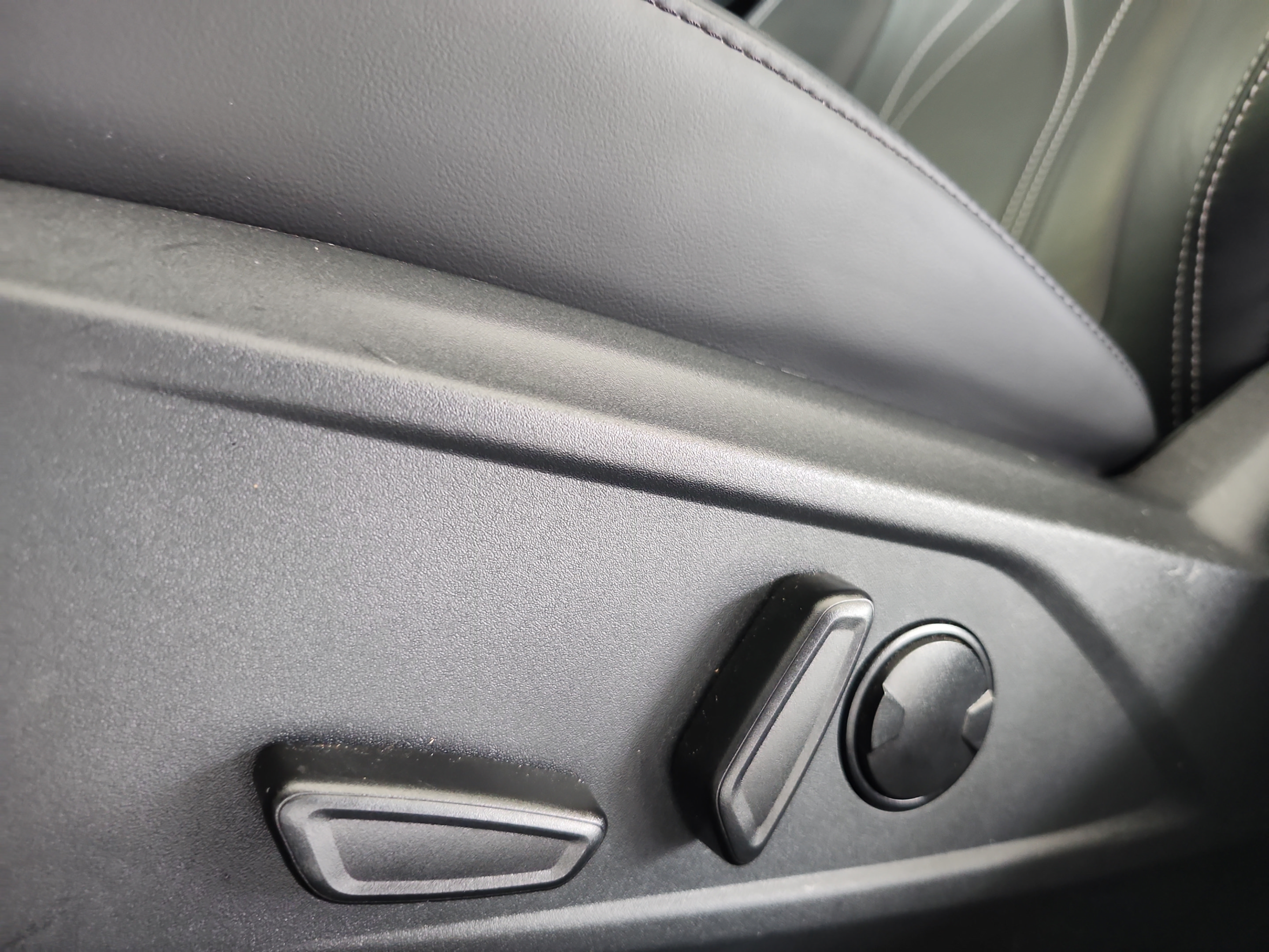 Used 2025 Ford Mustang Mach-E Select RWD image 14
