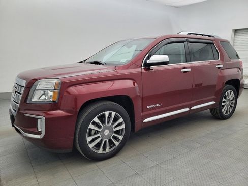 Used 2017 GMC Terrain Denali FWD image 2