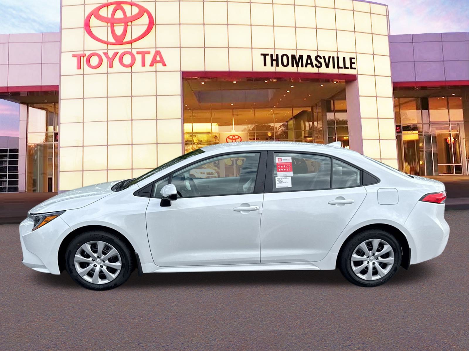 Used 2025 Toyota Corolla LE FWD image 8