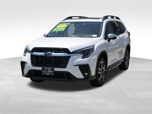 Used 2023 Subaru Ascent Limited w/ Technology Package AWD/4WD image 7