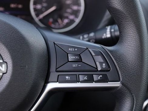 Used 2024 Nissan Sentra SV FWD image 13