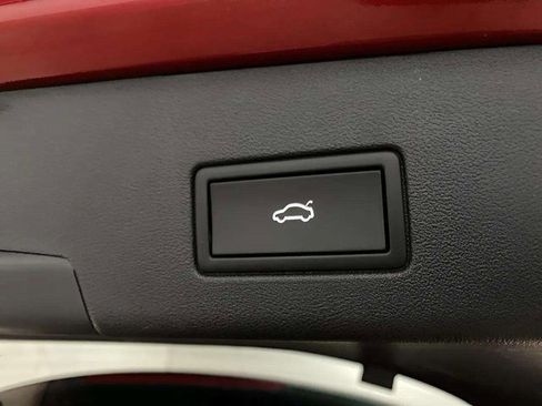 Used 2024 Volkswagen ID.4 S image 8