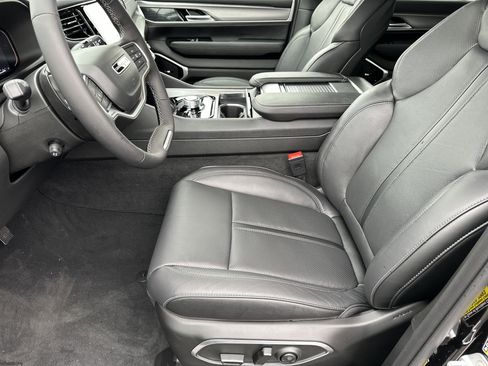 New 2026 Jeep Grand Wagoneer L Limited image 13