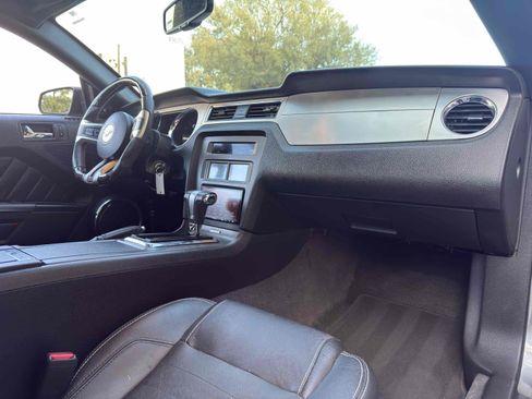 Used 2010 Ford Mustang Premium image 59