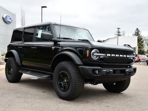 New 2026 Ford Bronco Badlands AWD/4WD image 9