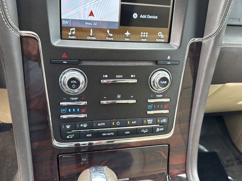 Used 2017 Lincoln Navigator Reserve AWD/4WD image 28