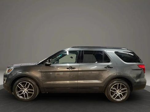 Used 2016 Ford Explorer Sport w/ Equipment Group 401A AWD/4WD image 5