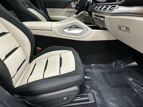 New 2026 Mercedes-Benz GLE 53 AMG 4MATIC Coupe image 15