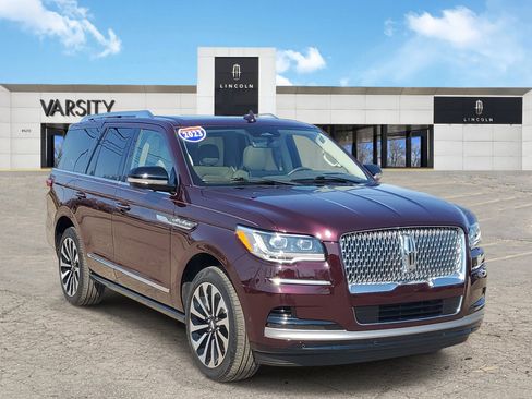 Used 2023 Lincoln Navigator Reserve AWD/4WD image 1