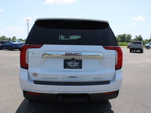 Used 2022 GMC Yukon XL SLT w/ SLT Premium Package RWD image 8