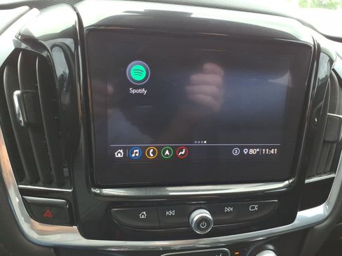 Used 2020 Chevrolet Traverse RS FWD image 17