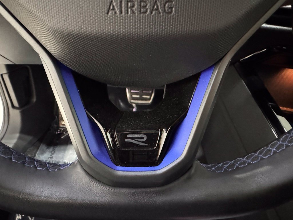 Used 2024 Volkswagen Golf R AWD/4WD image 17