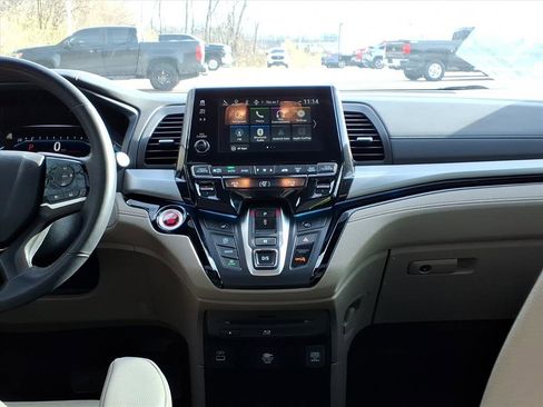Used 2022 Honda Odyssey Touring image 10