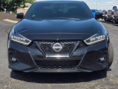 Used 2023 Nissan Maxima SR w/ Sport Mat Group FWD image 3