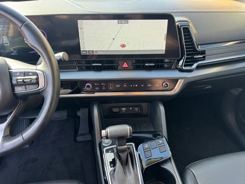 Certified 2023 Kia Sportage EX image 19