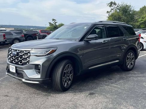 Used 2025 Ford Explorer Platinum w/ Ultimate Package RWD image 8
